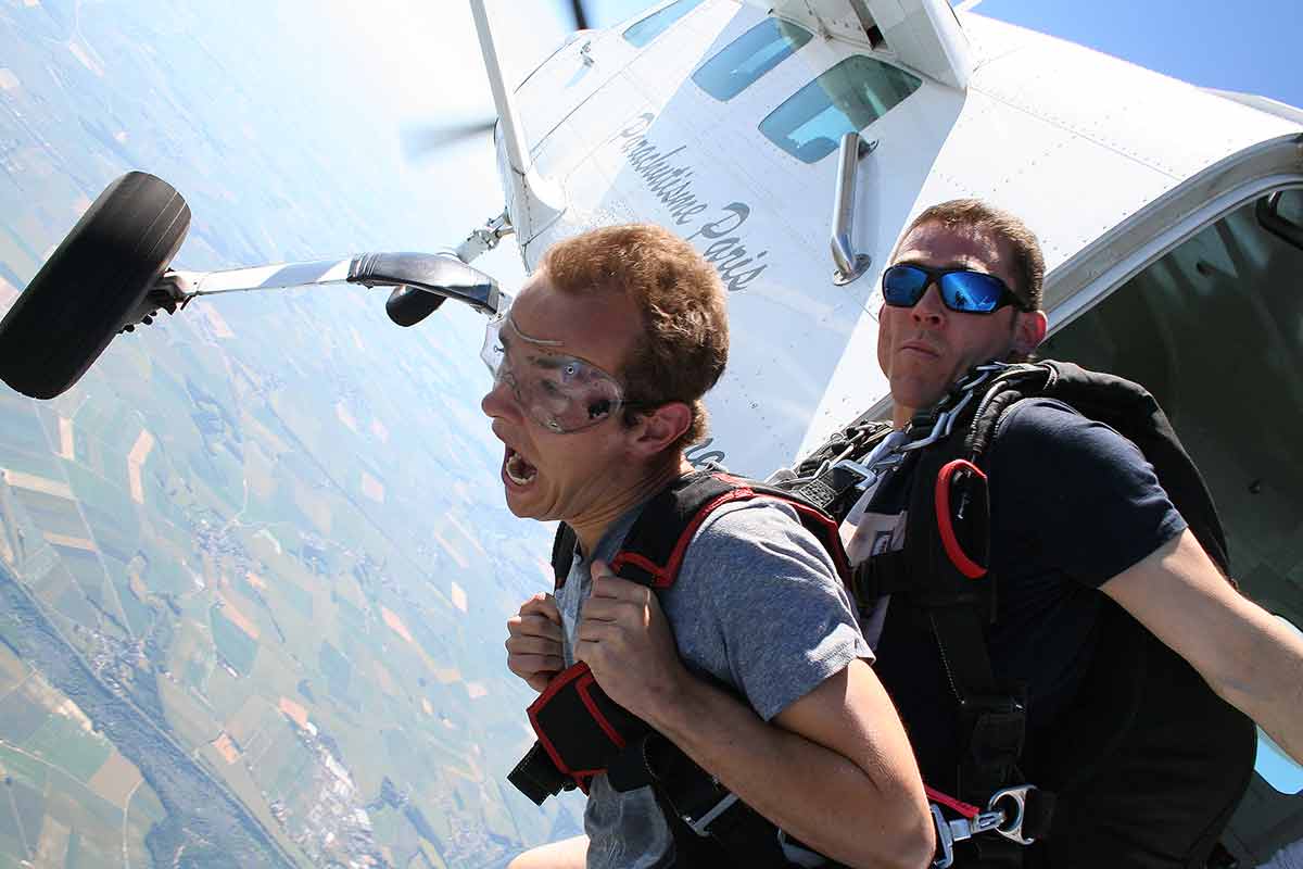 Saut en parachute Paris - Sortie d'avion